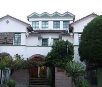 Hotel Los Alpes Quito Exteriör bild